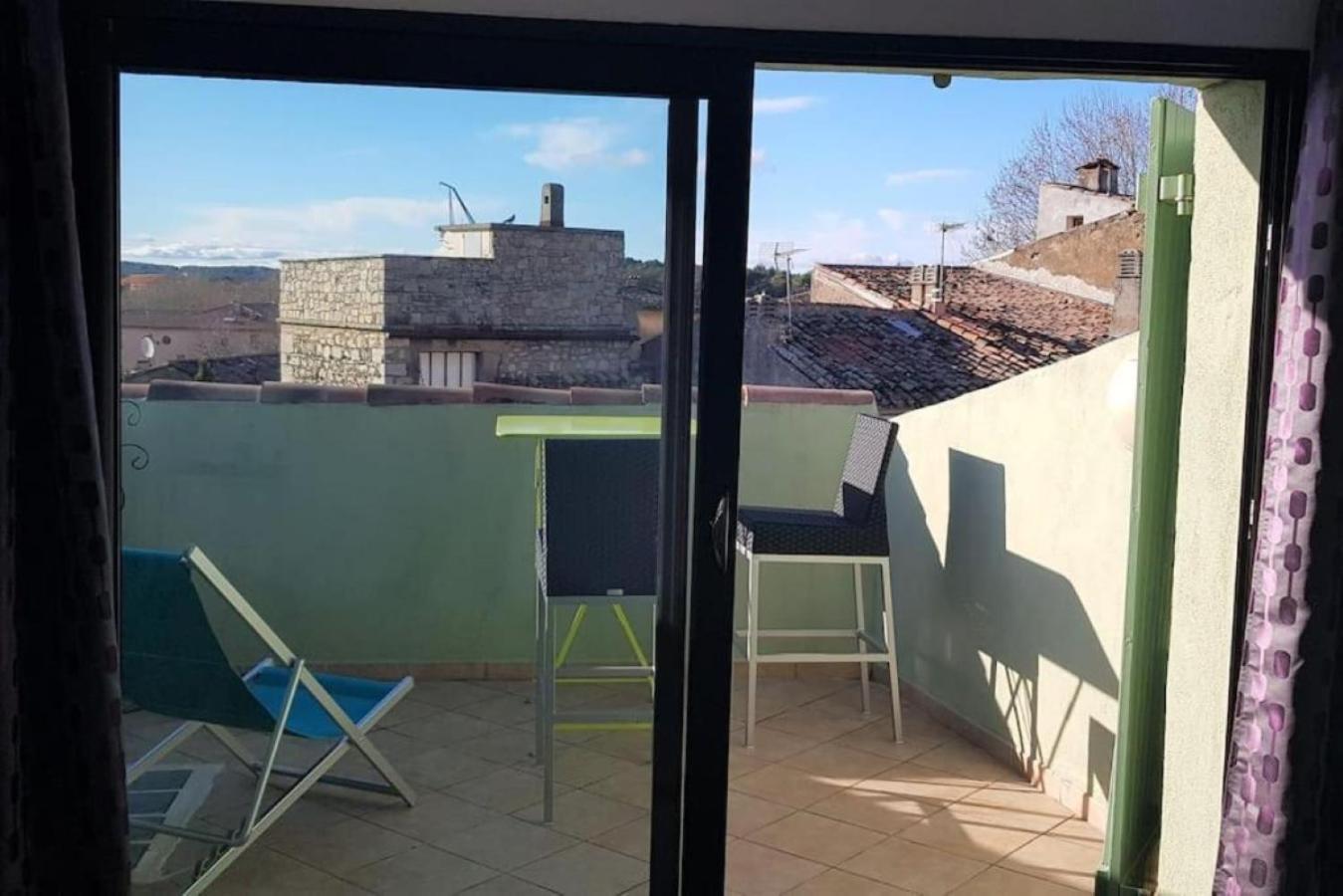 Appartement de charme avec terrasse tropézienne / Rooftop Lorgues Esterno foto