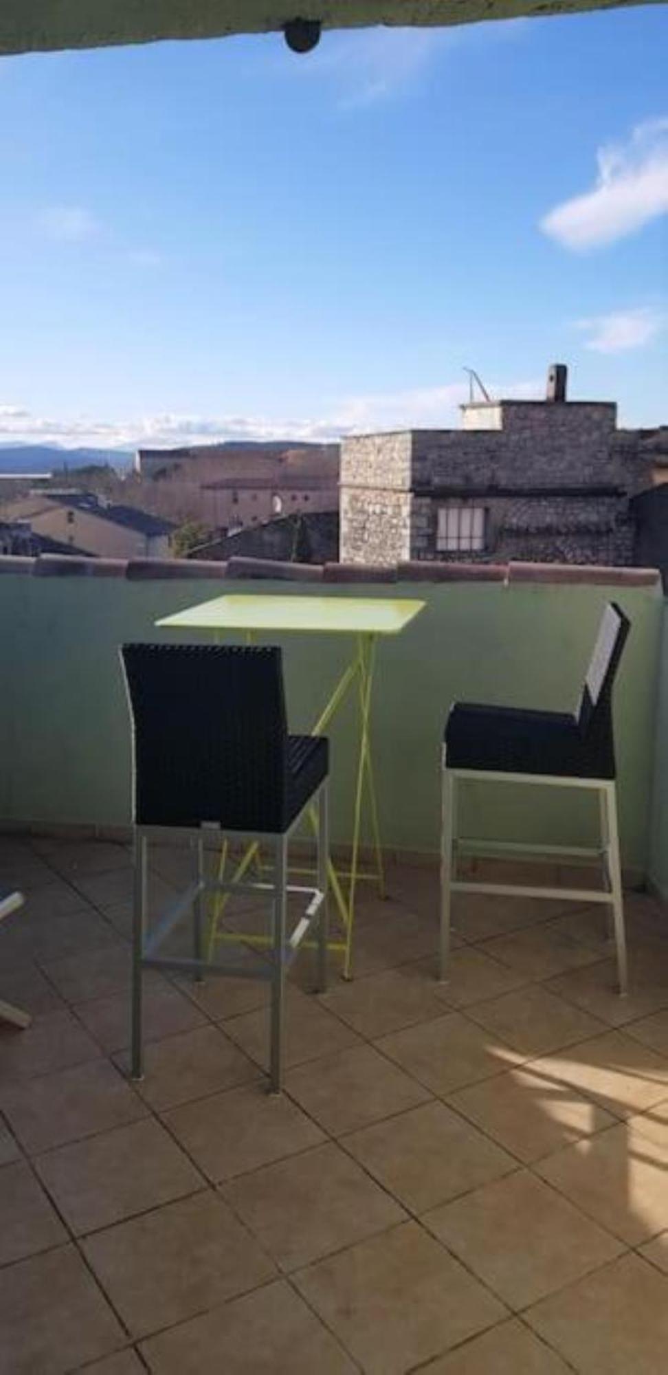 Appartement de charme avec terrasse tropézienne / Rooftop Lorgues Esterno foto
